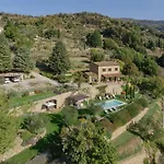 Tegognano Vila *